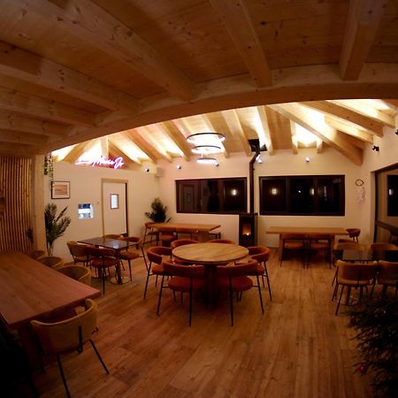 1861 Chatel Hostel Екстер'єр фото