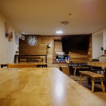 1861 Chatel Hostel Екстер'єр фото
