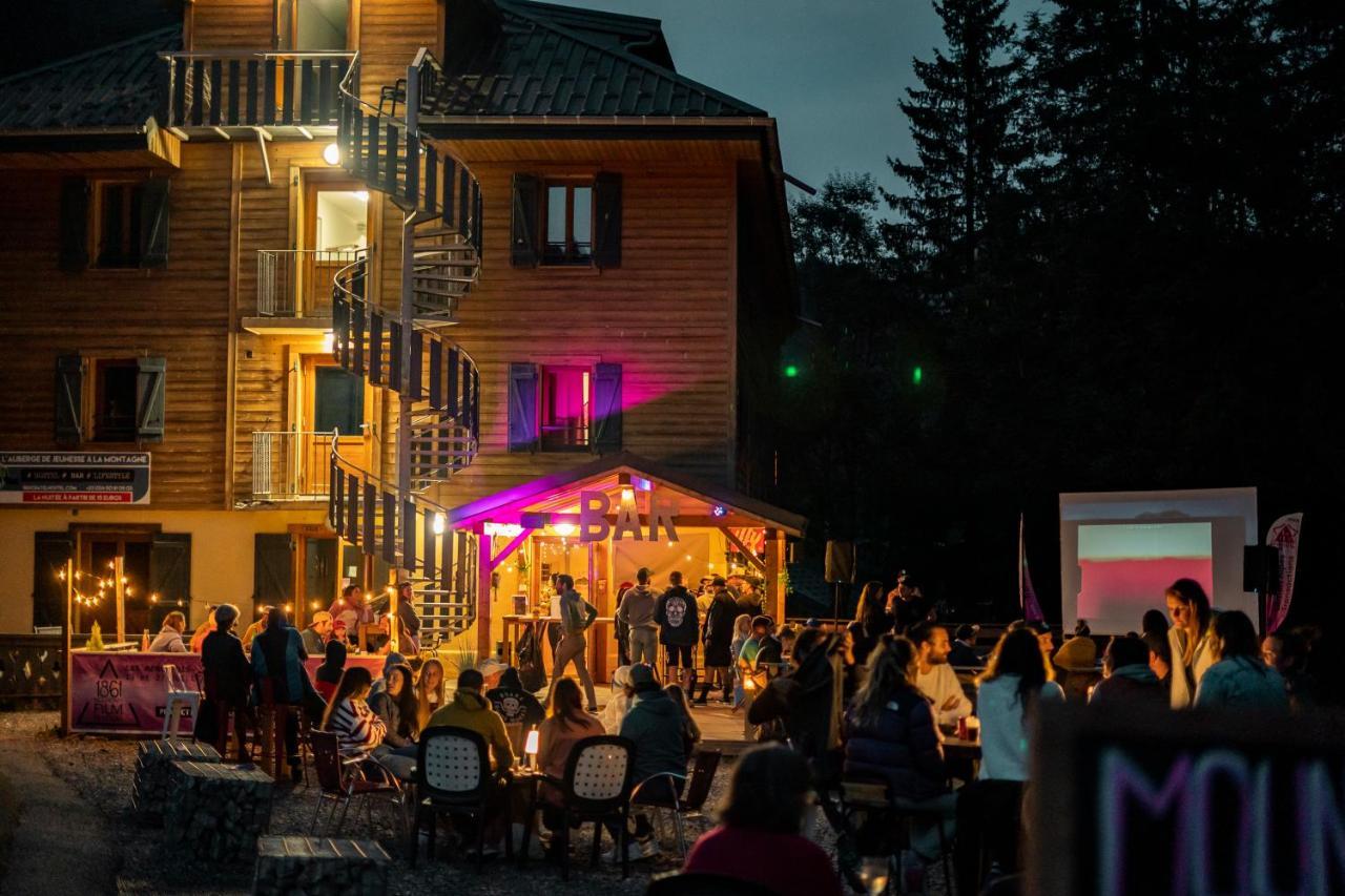 1861 Chatel Hostel Екстер'єр фото