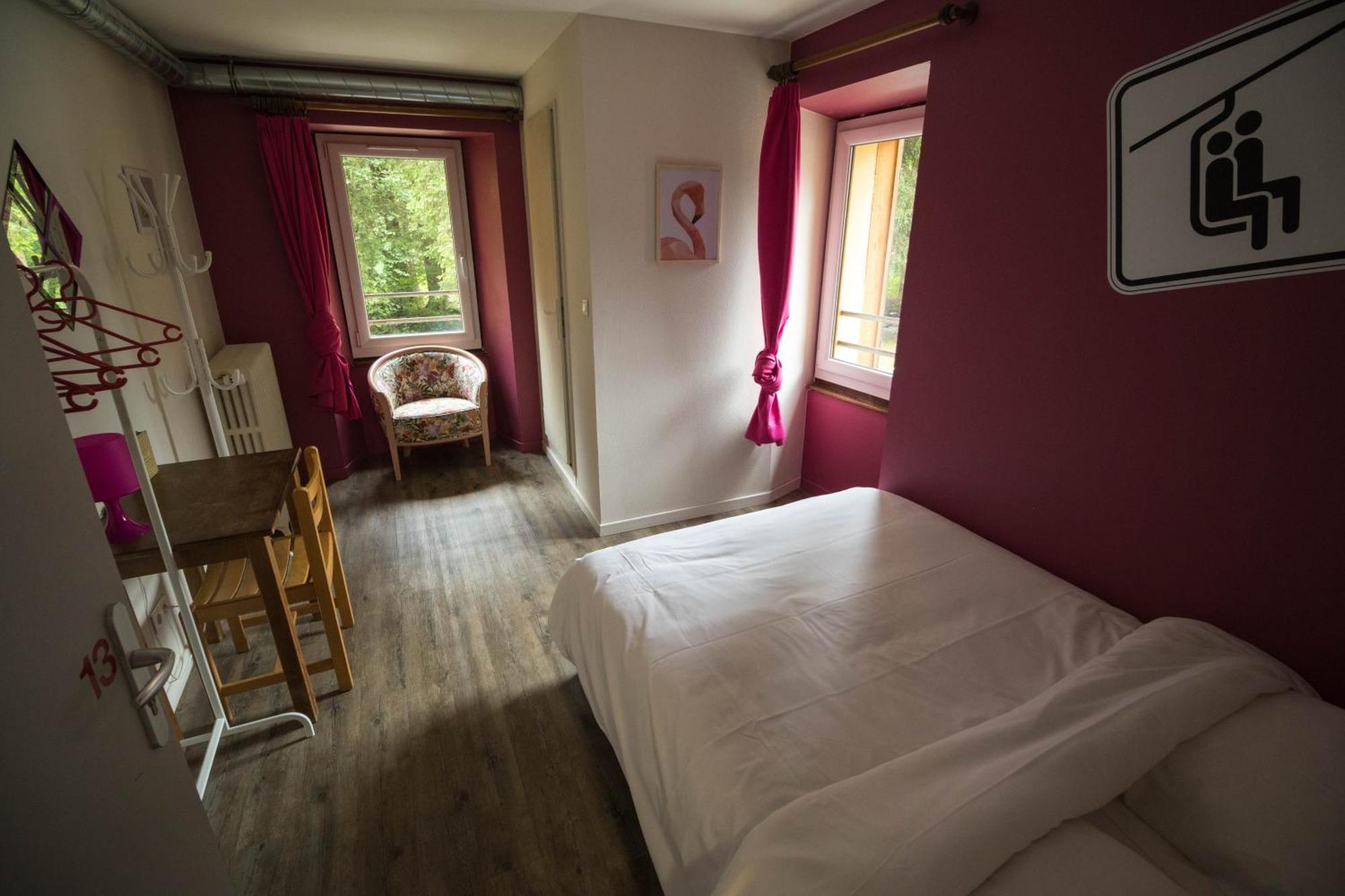 1861 Chatel Hostel Екстер'єр фото