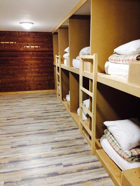 1861 Chatel Hostel Екстер'єр фото