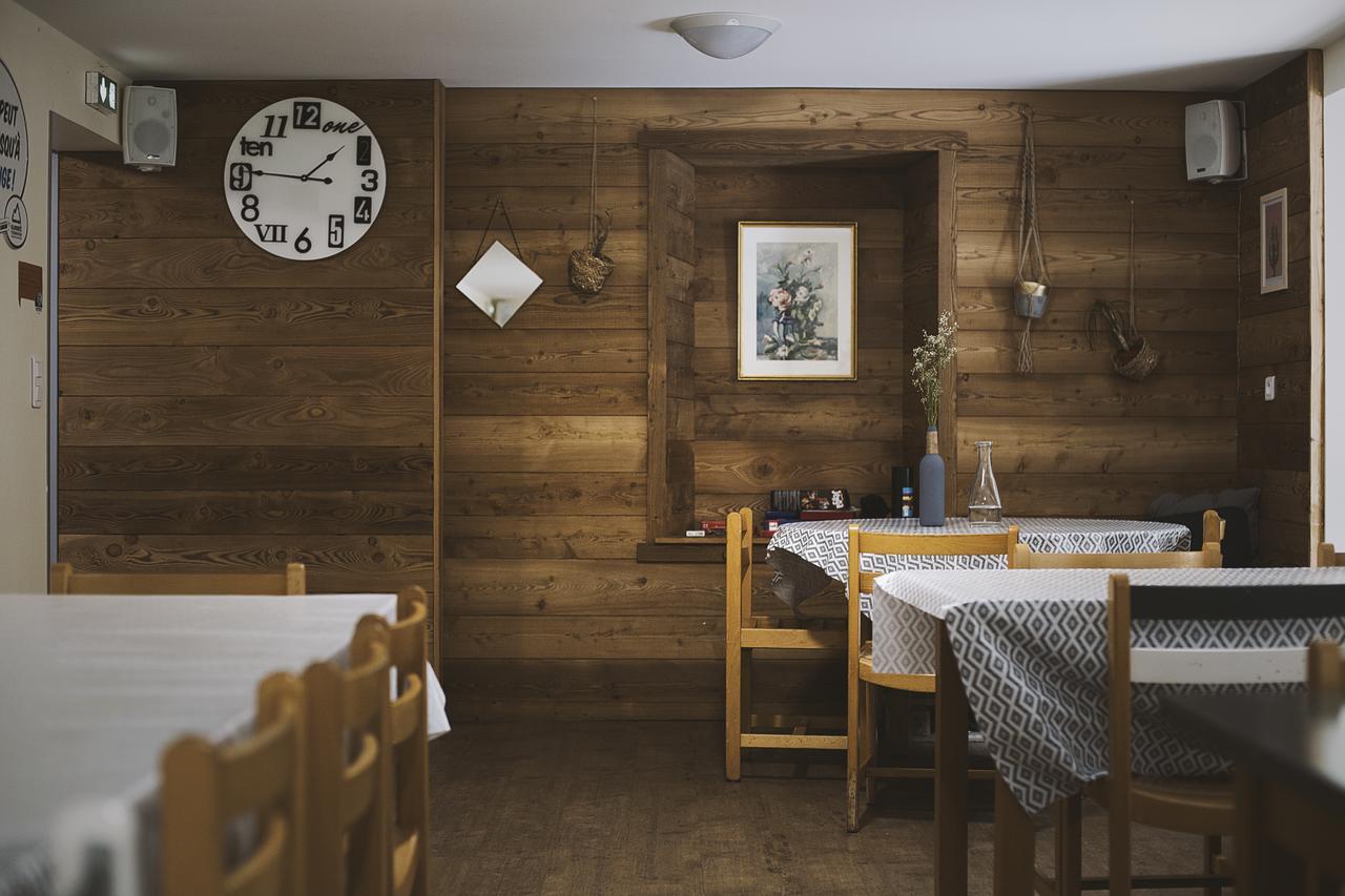 1861 Chatel Hostel Екстер'єр фото