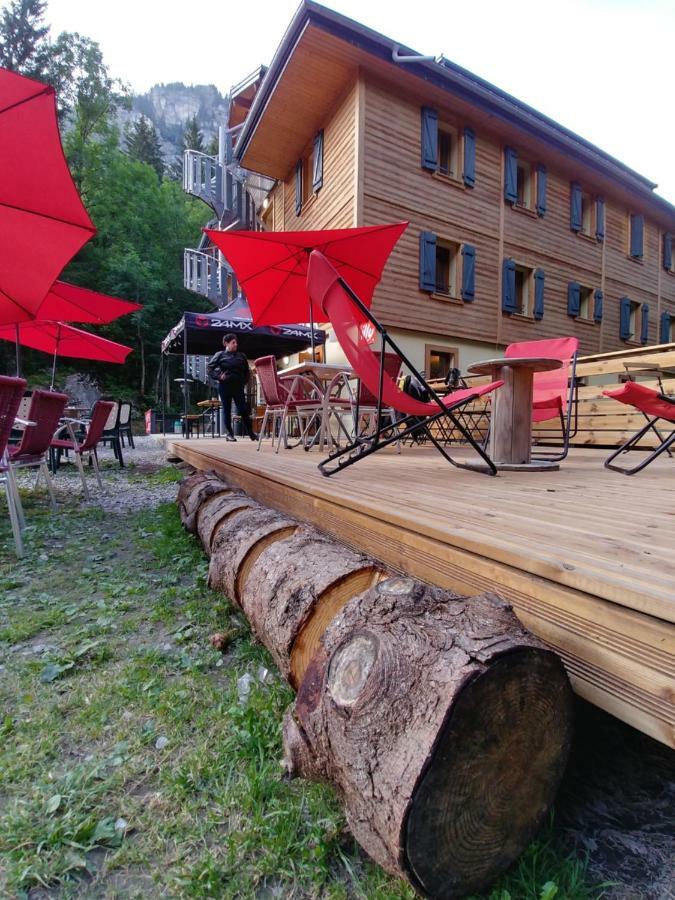 1861 Chatel Hostel Екстер'єр фото